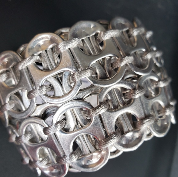 Soda Pop Top Bracelet - Picture 3 of 6